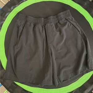 Men’s Lululemon Charcoal Grey Athletic Shorts M